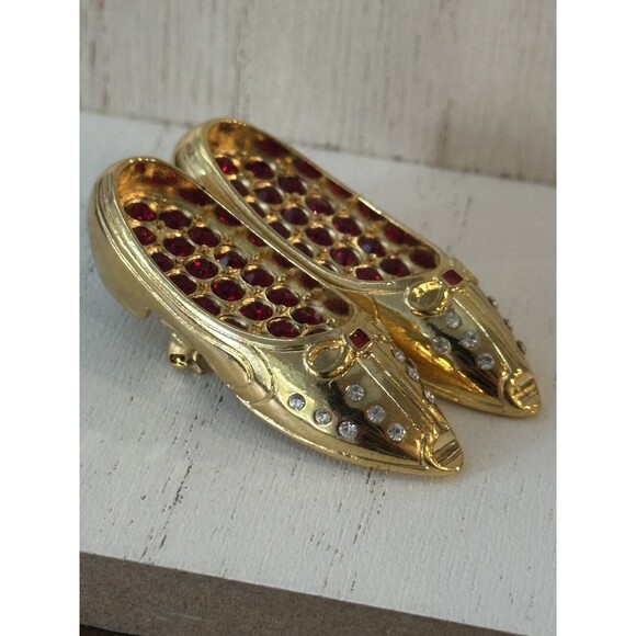 Signed EDGAR BEREBI "Remembrance" Ruby Rhinestone Slipper Pin Limited Edition - Picture 6 of 6